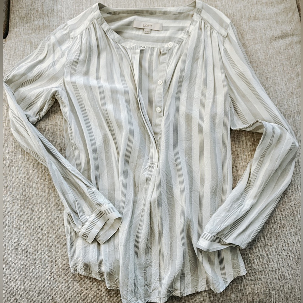 Loft | XS Cream Blouse